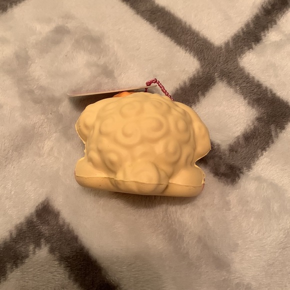 Squishy - Picture 5 of 5